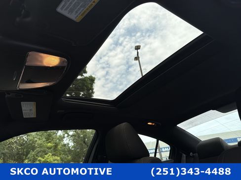 Used 2023 Dodge Charger SXT RWD image 26