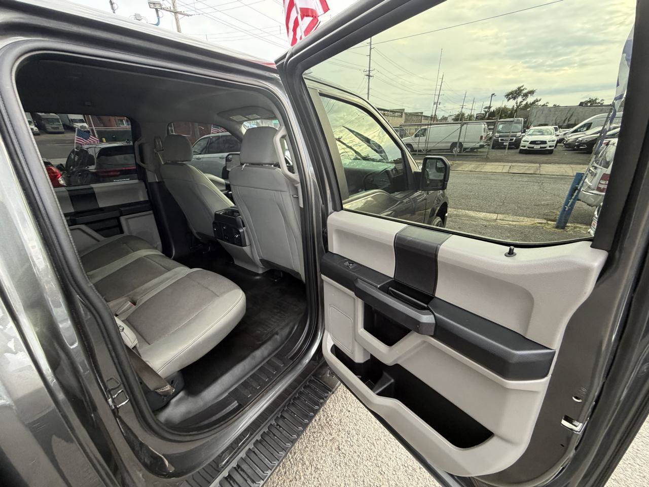 Used 2018 Ford F150 XL w/ Equipment Group 101A Mid AWD/4WD image 22