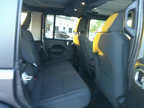 Used 2025 Jeep Wrangler Unlimited Sport S 4xe AWD/4WD image 20