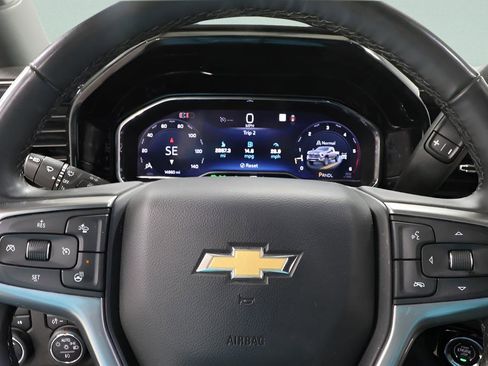 Used 2025 Chevrolet Silverado 2500 LT w/ Convenience Package image 13