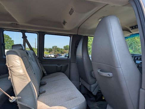 Used 2014 Chevrolet Express 3500 LT w/ LT Preferred Equipment Group RWD image 21