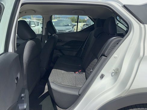 Used 2022 Nissan Kicks S FWD image 12