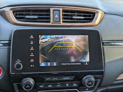 Used 2019 Honda CR-V Touring image 6