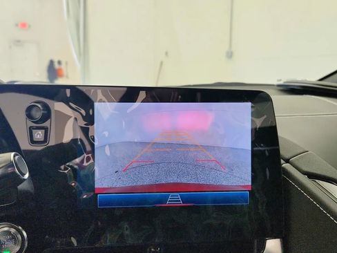 Used 2025 Chevrolet Corvette Stingray Coupe w/ 1LT image 27