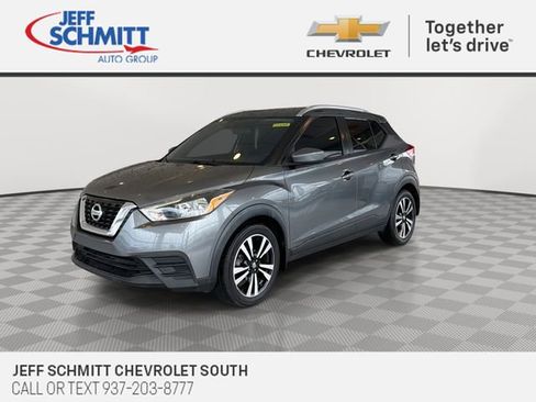 Used 2018 Nissan Kicks SV image 5