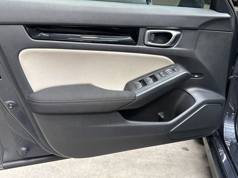 Used 2023 Honda Civic EX image 11