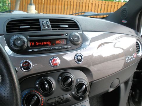 Used 2013 FIAT 500 Turbo Cattiva w/ Beats Audio Pkg FWD image 35