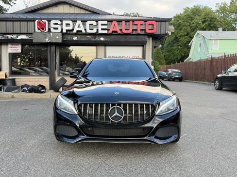 Used 2018 Mercedes-Benz C 300 Sedan image 2