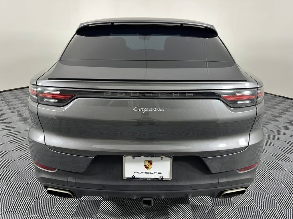 Certified 2023 Porsche Cayenne Coupe AWD/4WD image 13