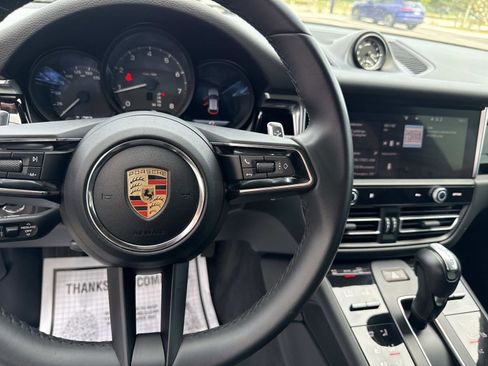 Used 2023 Porsche Macan Turbo AWD/4WD image 30