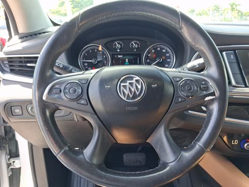 Used 2018 Buick Enclave Essence FWD image 12