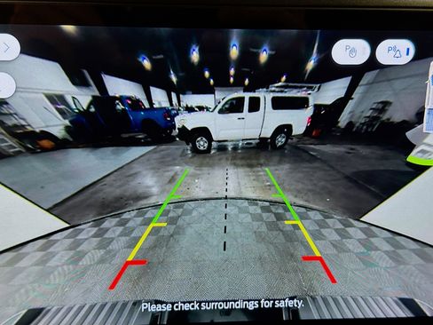 Used 2025 Ford F150 XLT w/ Equipment Group 301A Standard image 18