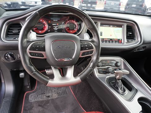 Used 2019 Dodge Challenger SRT Hellcat Redeye image 27