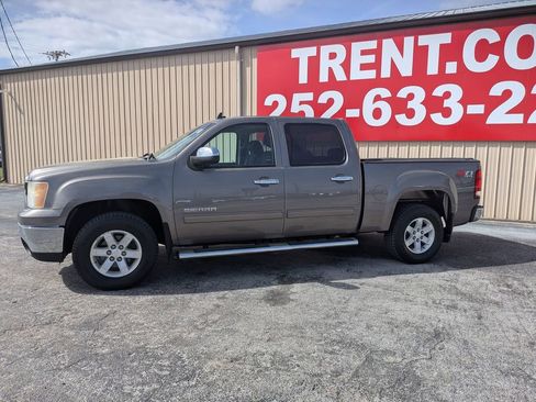 Used 2013 GMC Sierra 1500 SLE w/ Power Tech Package image 2