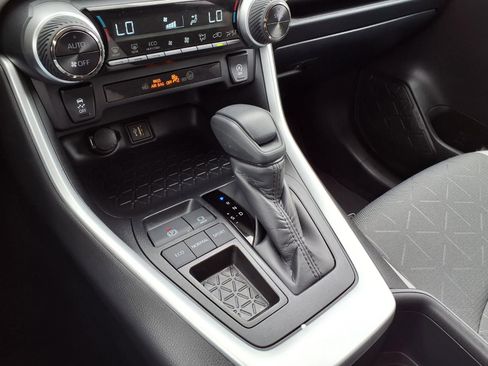 Certified 2025 Toyota RAV4 XLE w/ Convenience Package image 25