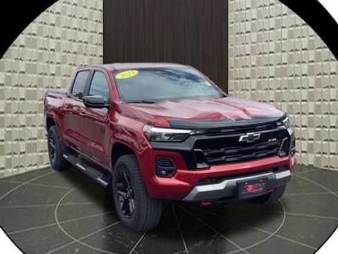 Used 2023 Chevrolet Colorado Z71 w/ Z71 Convenience Package 2 AWD/4WD image 1
