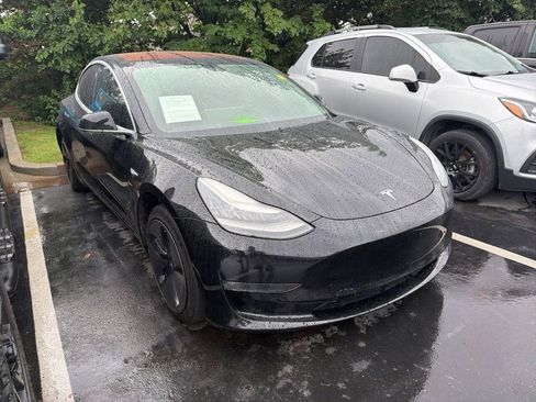 Used 2019 Tesla Model 3 Standard Range Plus RWD image 2
