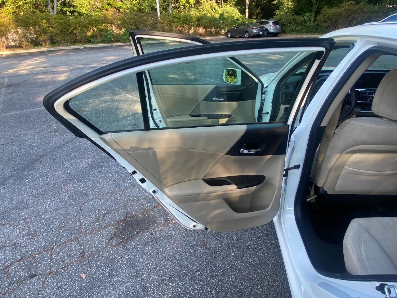 Used 2013 Honda Accord EX image 38