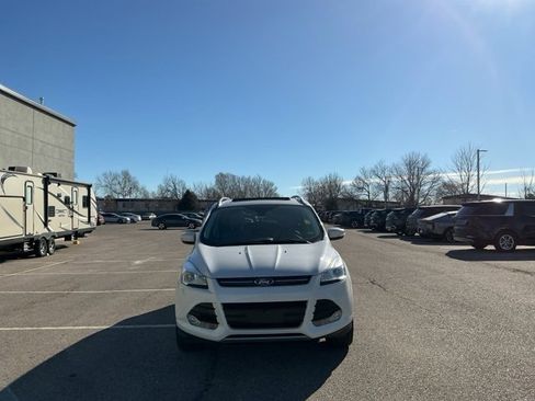 Used 2015 Ford Escape Titanium image 2