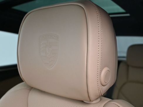 Used 2026 Porsche Macan AWD/4WD image 20