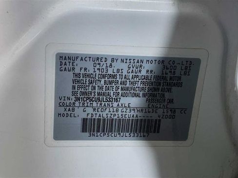 Certified 2018 Nissan Kicks SV image 28