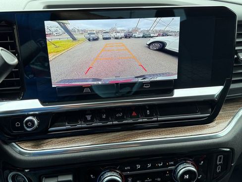 Used 2024 GMC Sierra 2500 SLE w/ SLE Value Package; image 16