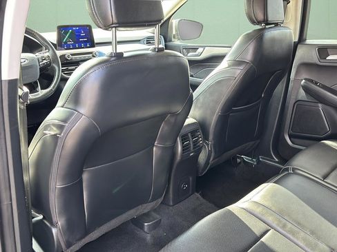 Used 2021 Ford Escape SEL image 21