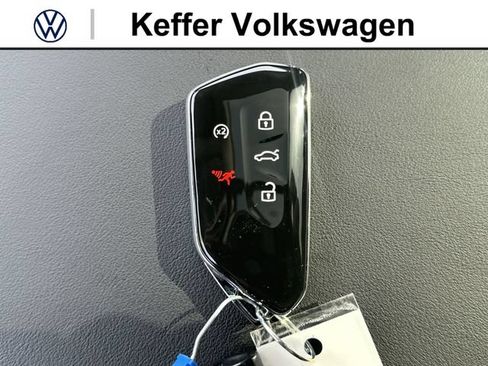 New 2026 Volkswagen Atlas SE FWD image 35
