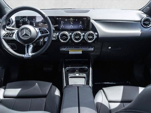 New 2026 Mercedes-Benz GLA 250 4MATIC image 18