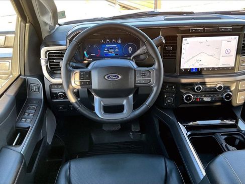 Used 2023 Ford F350 Lariat w/ Chrome Package image 5