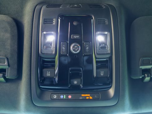 Used 2026 Cadillac Escalade V w/ LPO, ONYX Package AWD/4WD image 27