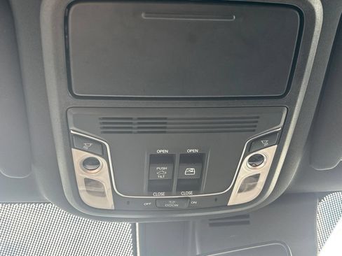Used 2025 Honda Ridgeline RTL image 17