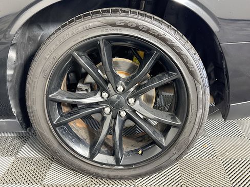 Used 2016 Dodge Challenger R/T Plus RWD image 32