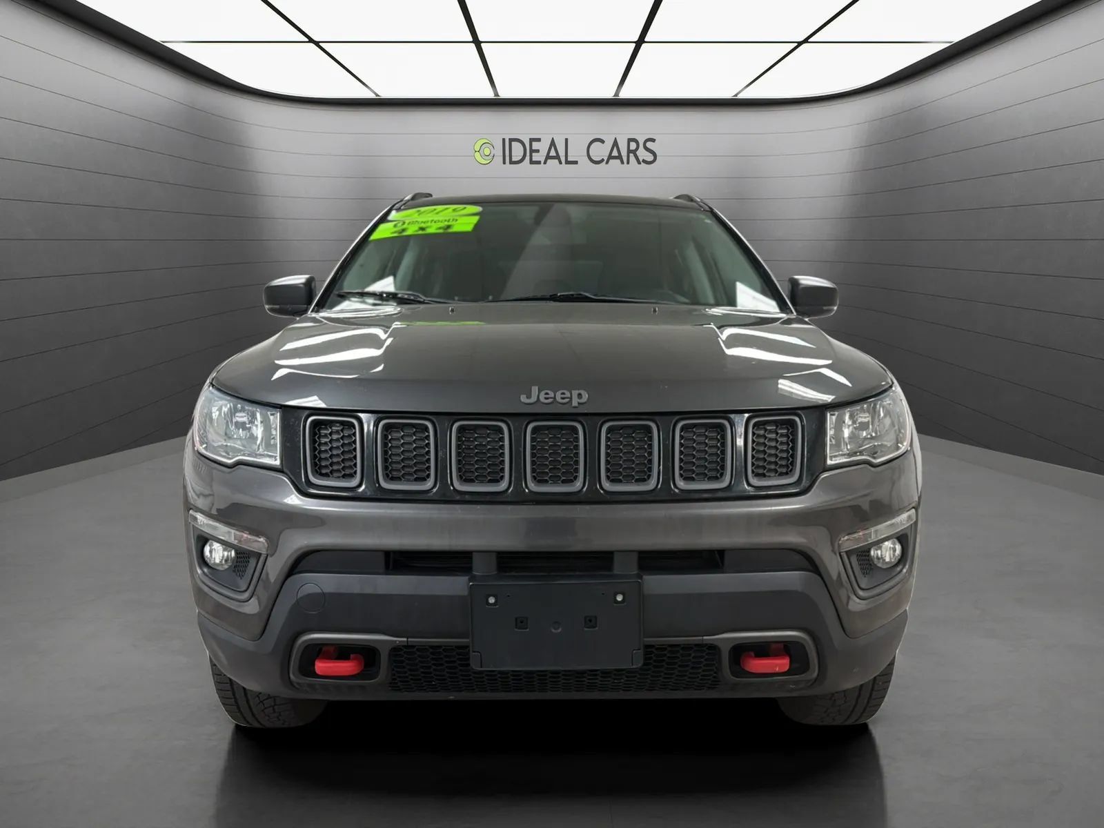 Used 2019 Jeep Compass Trailhawk AWD/4WD image 2
