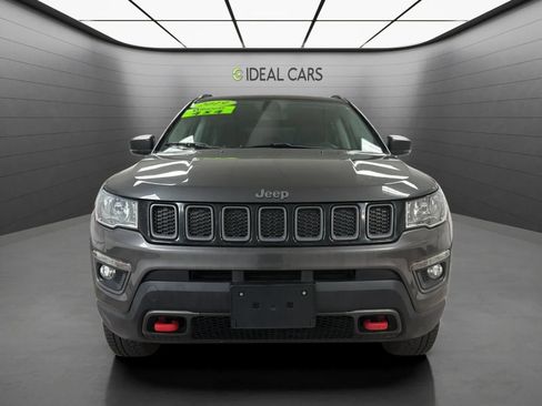 Used 2019 Jeep Compass Trailhawk AWD/4WD image 2