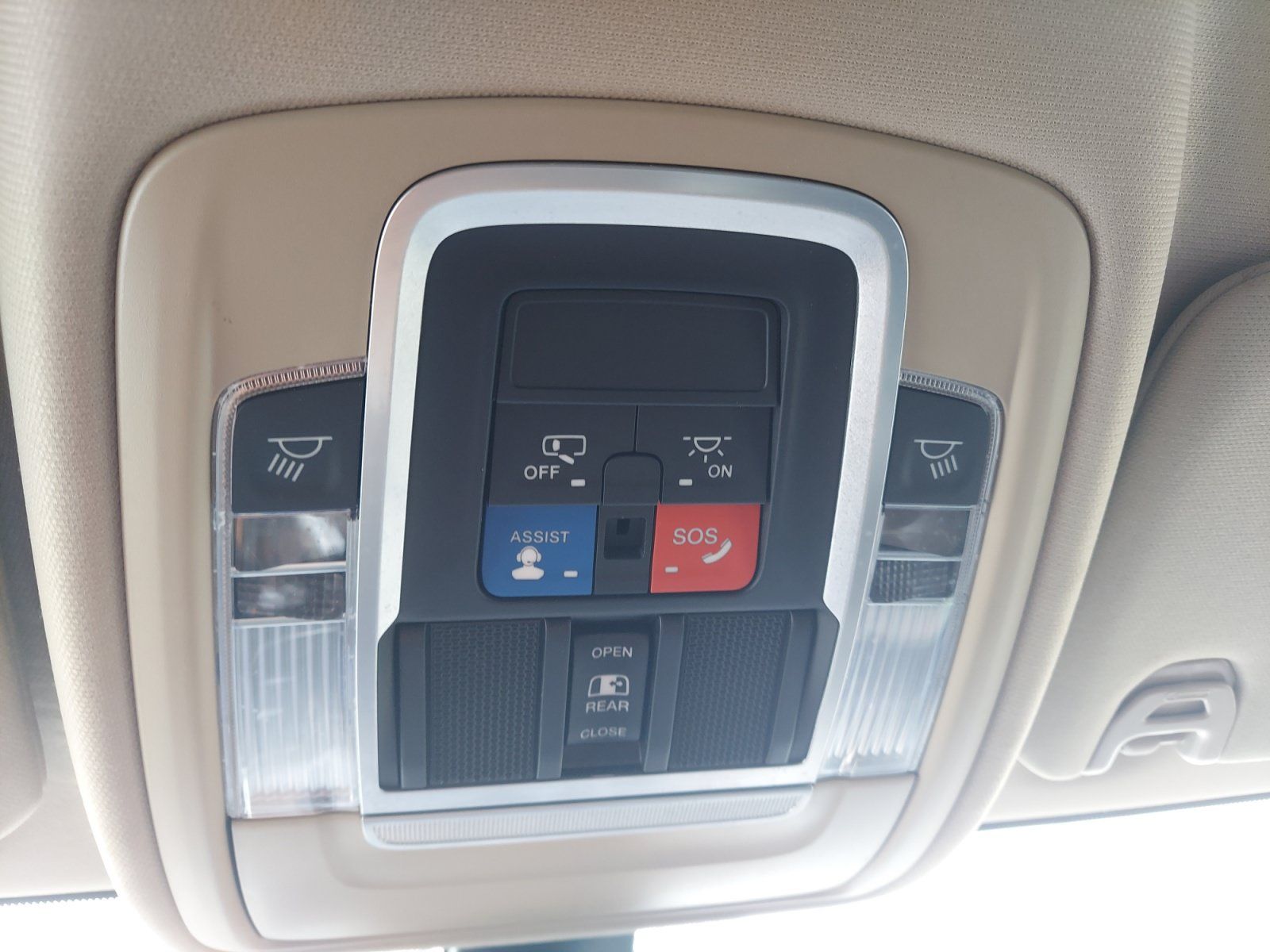 Used 2022 RAM 2500 Laramie AWD/4WD image 19