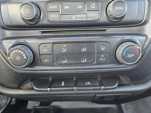 Used 2015 Chevrolet Silverado 2500 W/T image 34