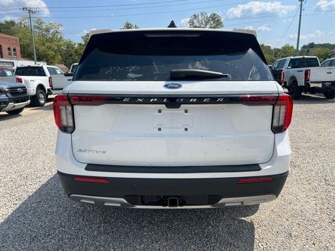 New 2025 Ford Explorer Active w/ Active Comfort Package image 7