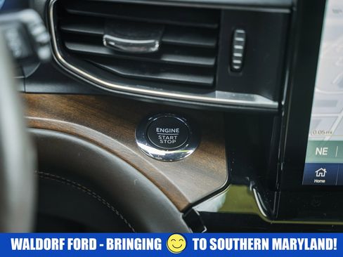 Used 2022 Ford Explorer King Ranch image 29