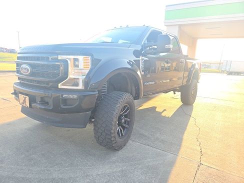 Used 2021 Ford F250 Lariat w/ Lariat Ultimate Package image 2