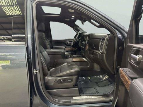 Used 2020 Chevrolet Silverado 2500 High Country w/ Technology Package AWD/4WD image 42