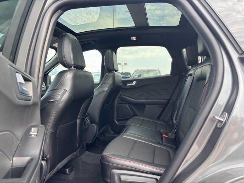 Used 2024 Ford Escape ST-Line w/ Tech Pack #1 AWD/4WD image 13