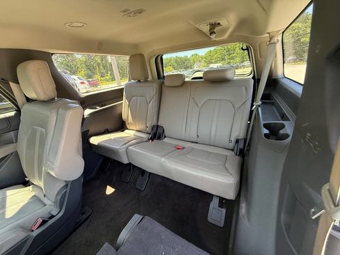 Used 2018 Ford Expedition Max Limited w/ Equipment Group 301A RWD image 12
