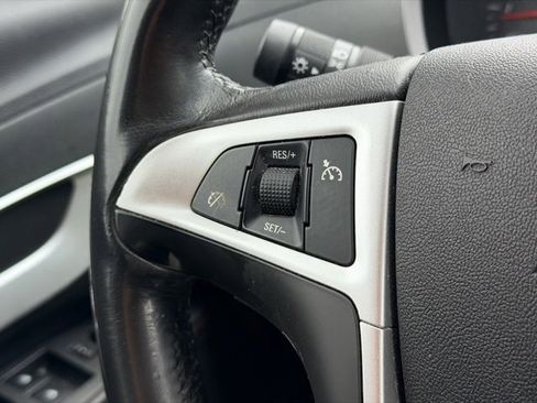 Used 2011 Chevrolet Equinox LT image 9