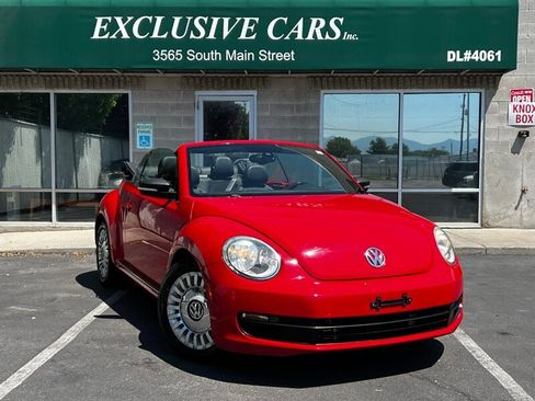 Used 2016 Volkswagen Beetle 1.8T S FWD image 1