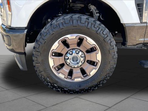 Used 2024 Ford F350 King Ranch AWD/4WD image 11