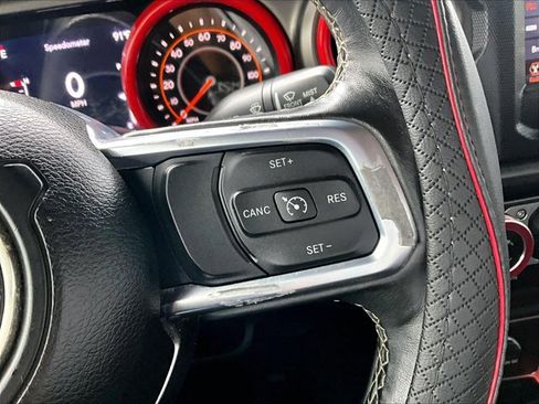 Used 2020 Jeep Gladiator Sport w/ Quick Order Package 24S AWD/4WD image 19