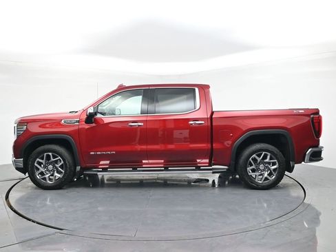 Used 2022 GMC Sierra 1500 SLT w/ SLT Premium Plus Package image 3