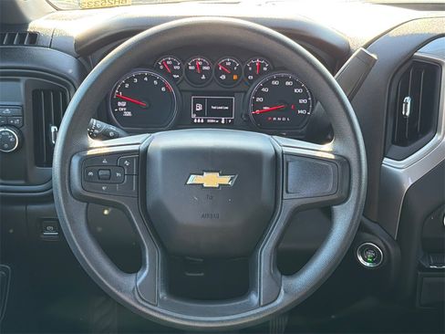 Used 2024 Chevrolet Silverado 1500 Custom image 23