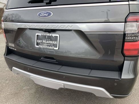 Used 2021 Ford Expedition Platinum image 4